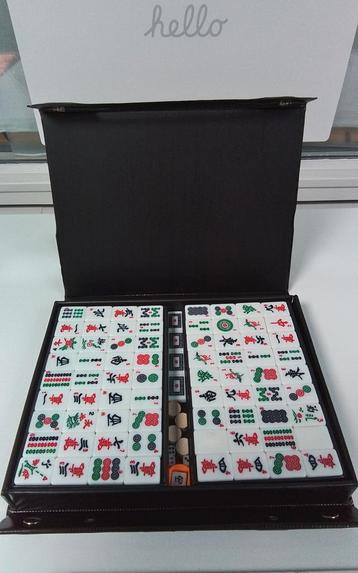 Mahjong in cassette beschikbaar voor biedingen