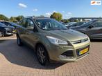 Ford Kuga 1.6 Titanium EXPORT, Auto's, Ford, Voorwielaandrijving, 15 km/l, Gebruikt, 4 cilinders