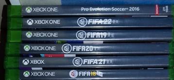 Diverse voebal games. Fifa en Pes. beschikbaar voor biedingen