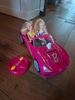 Elektrische babrbieauto met 2 barbies en hondje, Kinderen en Baby's, Speelgoed | Poppen, Ophalen, Gebruikt, Barbie