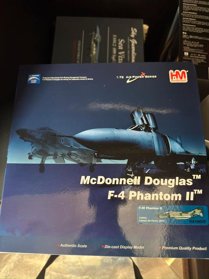 HA19025 Hobbymaster 1/72 Iraans F-4 Phantom IRIAF iran, Verzamelen, Luchtvaart en Vliegtuigspotten, Zo goed als nieuw, Schaalmodel