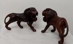 Twee Antieke Houten Leeuwen Beelden, Antiek en Kunst, Verzenden