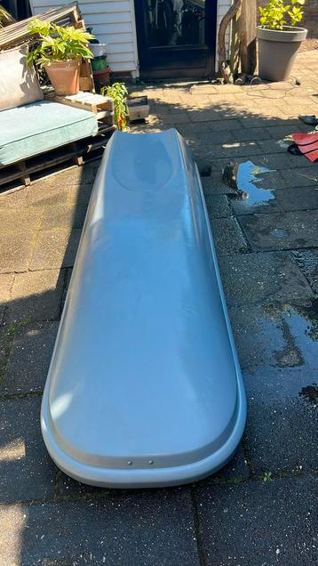 Nette Thule Alpine 700 dakkoffer beschikbaar voor biedingen