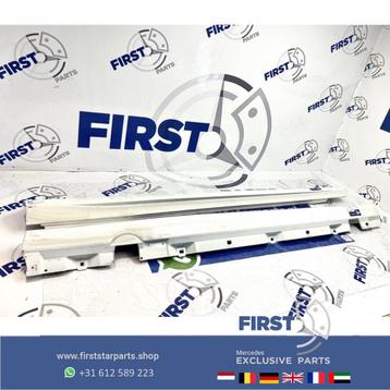 W177 AMG zijskirt sideskirt Mercedes AKlasse 2020 wit links  beschikbaar voor biedingen