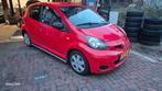 Toyota Aygo 1.0 12V Vvt-i 5DRS 2011 Rood, Voorwielaandrijving, Euro 5, Stof, Zwart