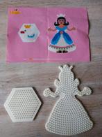 2 strijkkralen plankjes met inspiratie, prinses zwaan bloem, Ophalen of Verzenden, Gebruikt