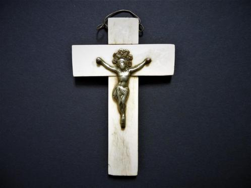 Kruishanger kruis met corpus, Antiek en Kunst, Antiek | Religie, Ophalen of Verzenden