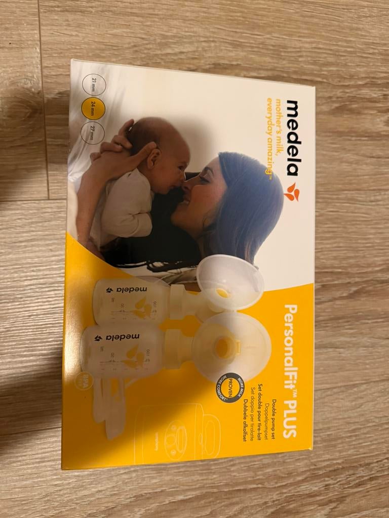 Medela double pump set, Ophalen of Verzenden, Zo goed als nieuw, Borstkolf