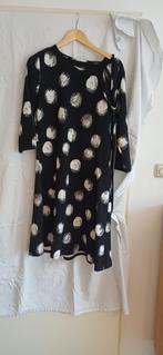Vrolijke winterjurk zwart met witte stippen, Kleding | Dames, Jurken, Zwart, Maat 42/44 (L), Ophalen of Verzenden, Zo goed als nieuw