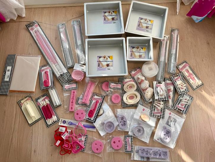 Grote set NIEUWE bak- & taartdecoratie spullen, Hobby en Vrije tijd, Taarten en Cupcakes maken, Nieuw, Bakvorm, Taarten of Cupcakes