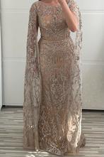 Prachtige avondjurk met steentjes, Maat 38/40 (M), Galajurk, Beige, Ophalen of Verzenden