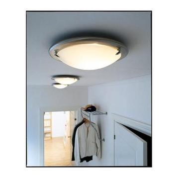 PULT

PULT Ceiling lamp steel

 beschikbaar voor biedingen