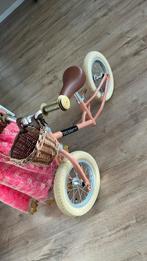 Veloretti loopfiets met mandje kleur blazing salmon, Ophalen, Zo goed als nieuw, Loopfiets