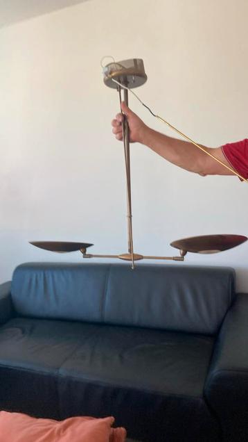 Mooie bronzen plafond lamp  beschikbaar voor biedingen