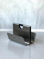 Blomus Wactor lectuurbak design krantenbak RVS modern, Huis en Inrichting, Woonaccessoires | Krantenbakken en Lectuurbakken, Gebruikt