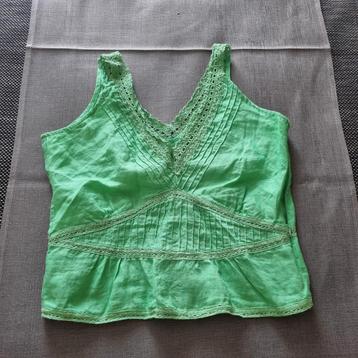 Groene Top maat 36/38 beschikbaar voor biedingen