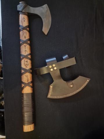 Vikingbijl(scherp) beschikbaar voor biedingen