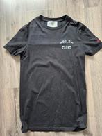 In gold we trust tshirt maat s, Ophalen of Verzenden, Gedragen