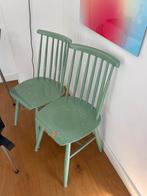 Vintage wooden chairs sage green, Ophalen, Gebruikt, Hout, Twee