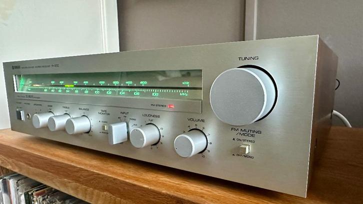 Yamaha R-300 receiver uit 1980 | Onderhoud gehad, Audio, Tv en Foto, Versterkers en Receivers, Gebruikt, Stereo, 60 tot 120 watt