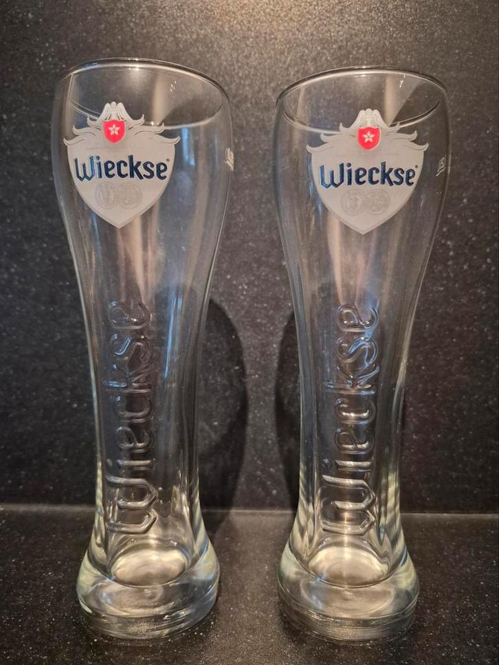 Wieckse Witte Bierglazen - Set van 2, Verzamelen, Glas en Borrelglaasjes, Zo goed als nieuw, Bierglas, Ophalen of Verzenden