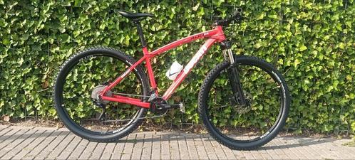 Mountainbike Ducati 400R 29er engineered by Bianchi, Fietsen en Brommers, Fietsen | Heren | Sportfietsen en Toerfietsen, Zo goed als nieuw