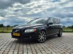 Volvo V70 2.5 FT R design, Stationwagon, Handgeschakeld, Particulier, 1600 kg