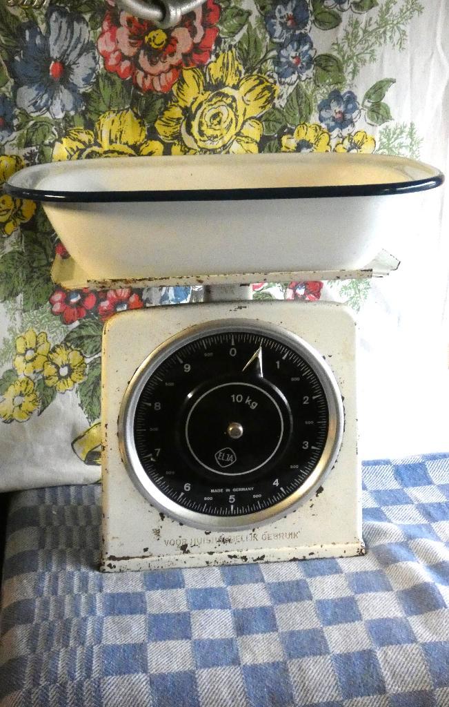 oude weegschaal/ keuken weegschaal/ weegschaal 10 kg, Antiek en Kunst, Antiek | Keukenbenodigdheden, Ophalen of Verzenden