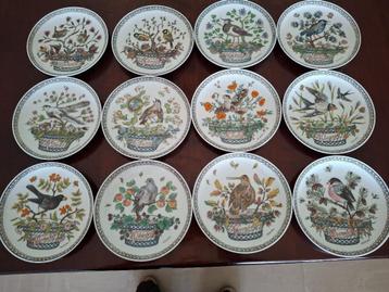 12 Hutschenreuter wand maand bordjes beschikbaar voor biedingen