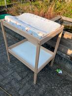 Ikea sniglar verschoon tafel, Kinderen en Baby's, Kinderkamer | Commodes en Kasten, Minder dan 75 cm, 50 tot 70 cm, Zo goed als nieuw