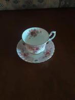 Royal Albert heren kop en schotel Rosedale series Dove, Antiek en Kunst, Antiek | Servies los, Ophalen of Verzenden