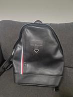 Tommy Hilfiger Leren Rugtas - Zo Goed Als Nieuw!, Sieraden, Tassen en Uiterlijk, Tassen | Rugtassen, Overige merken, 25 tot 40 cm