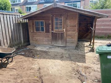 Tuinhuis te koop beschikbaar voor biedingen