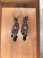 Ayala Bar oorbellen, Ophalen of Verzenden, Zo goed als nieuw, Overige materialen, Knopjes of Stekers