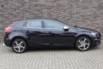 Volvo V40 1.6 T2 R-Design, Voorwielaandrijving, Gebruikt, 4 cilinders, Zwart