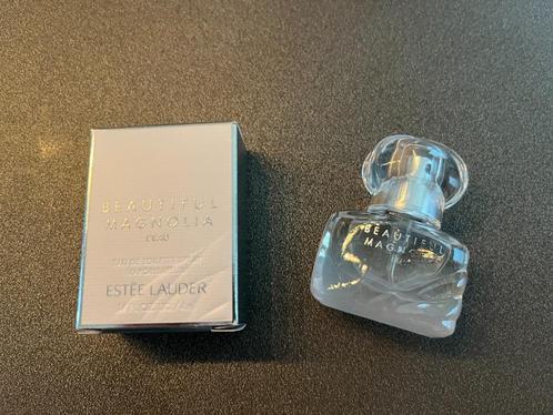 Estee Lauder Mini Beautiful Magnolia l'eau 4 ml eau de toile, Sieraden, Tassen en Uiterlijk, Uiterlijk | Parfum, Nieuw, Ophalen of Verzenden
