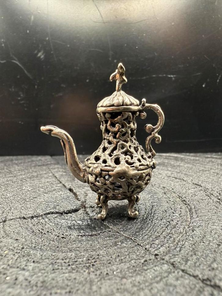 Zilveren Miniatuur Theepot - Ajour Gegoten, Antiek en Kunst, Antiek | Goud en Zilver, Zilver, Ophalen of Verzenden