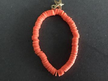 Oranje Armband met Bedel beschikbaar voor biedingen