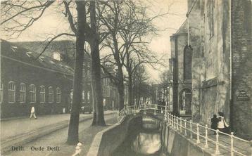 (386-240-033) Delft Oude Delft beschikbaar voor biedingen
