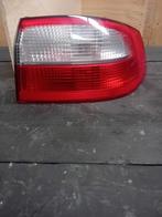 Rechter achterlicht voor een Renault Megane hatchback 2004, Ophalen of Verzenden, Valeo, X, X