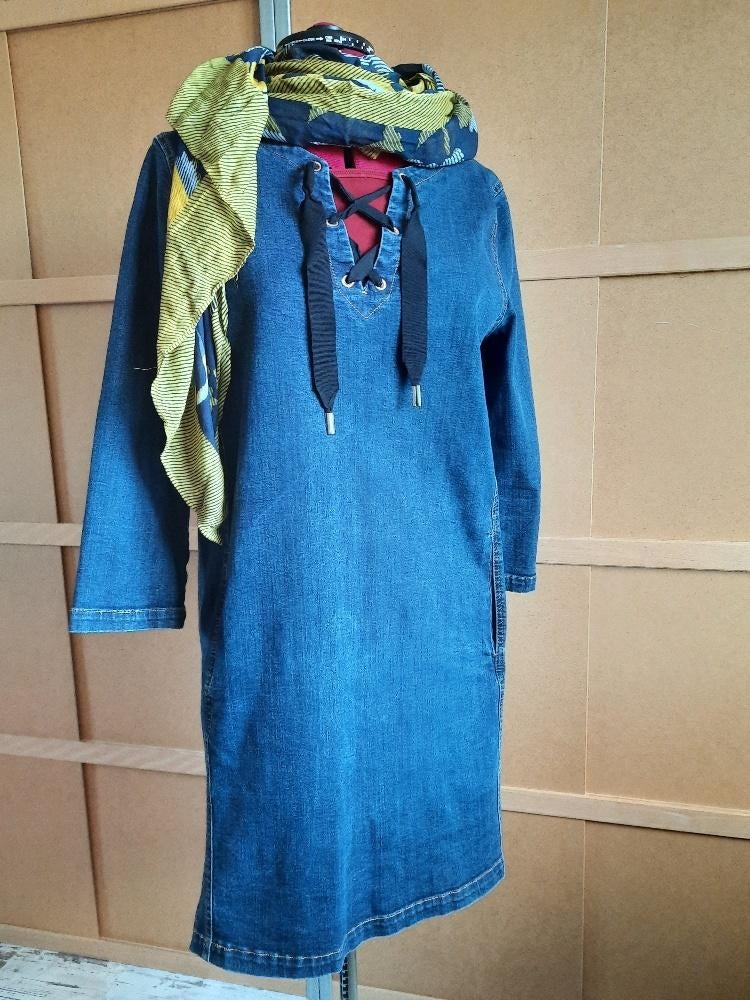 spijkerjurkje Vanilia mt 38, Kleding | Dames, Jurken, Gedragen, Maat 38/40 (M), Blauw, Boven de knie, Ophalen of Verzenden