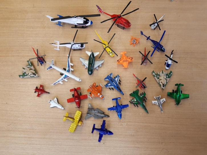 Partijtje Vliegtuig Helicopter 27x Politie Ambu Brandweer, Kinderen en Baby's, Speelgoed | Speelgoedvoertuigen, Gebruikt, Ophalen of Verzenden