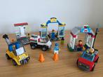 LEGO City 60232 Tankstation - 4 jaar - Compleet met boekjes, Ophalen of Verzenden, Zo goed als nieuw, Complete set, Lego