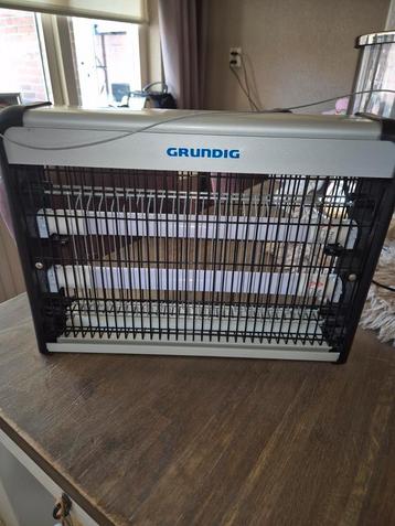 Grundig vliegen/muggenvanger beschikbaar voor biedingen