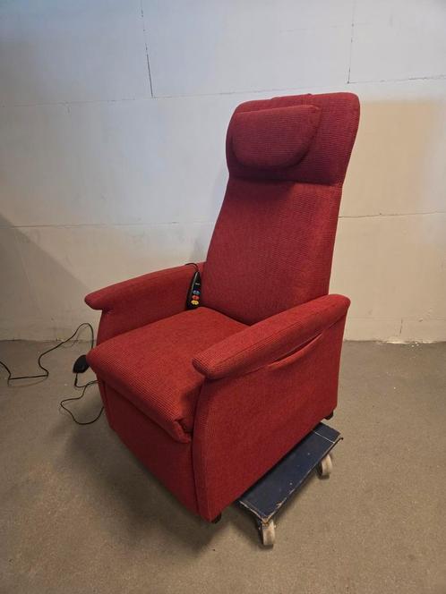 Sta op stoel / opsta stoel fitFORM Elevo, Huis en Inrichting, Fauteuils, Gebruikt, Stof, 50 tot 75 cm, Ophalen