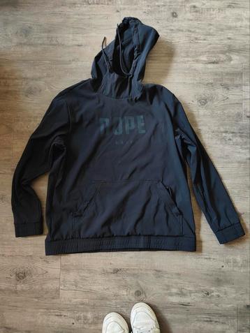 Dope fleece jas maat M beschikbaar voor biedingen