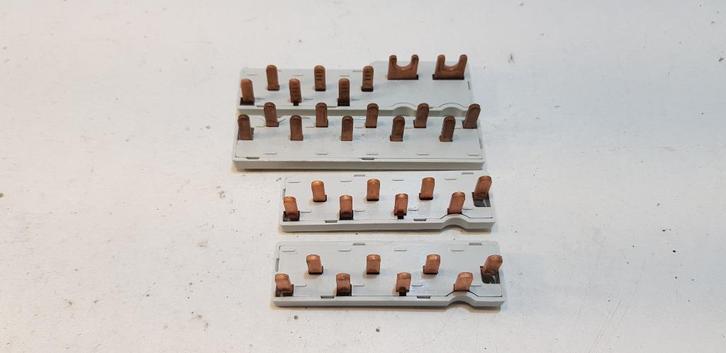 Attema Kamrail Aardlekschakelaar en automaten Divers (4x), Hobby en Vrije tijd, Elektronica-componenten, Gebruikt, Ophalen of Verzenden