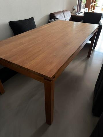 Eettafel (teak hout) beschikbaar voor biedingen
