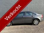 Volvo S40 2.4 Aut. Momentum - 1e eig. - Volvo dealer ond., Beige, 700 kg, Leder en Stof, 2435 cc
