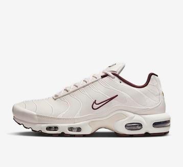 Nike Air Max Plus Premium 43 beschikbaar voor biedingen